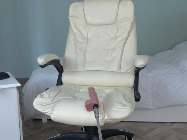XtinaTease live cam on BongaCams