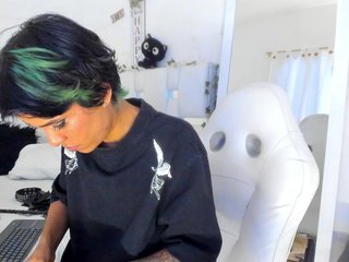marley-luna Porn Show