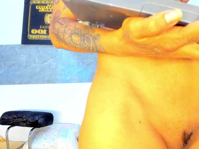 marley-luna live cam on BongaCams