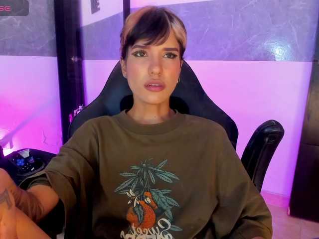 marley-luna live cam on BongaCams