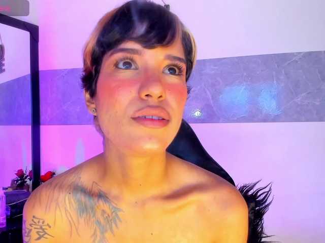 marley-luna live cam on BongaCams