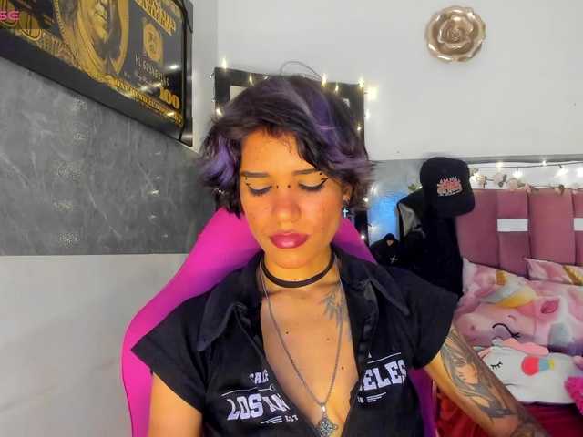 marley-luna live cam on BongaCams