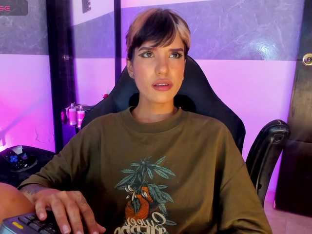 marley-luna live cam on BongaCams