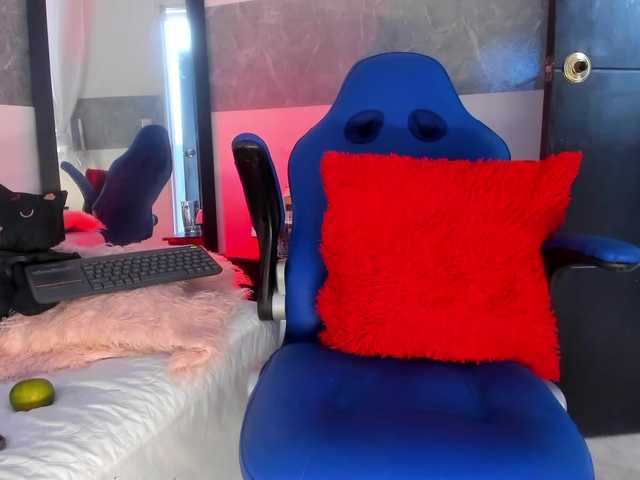 marley-luna live cam on BongaCams