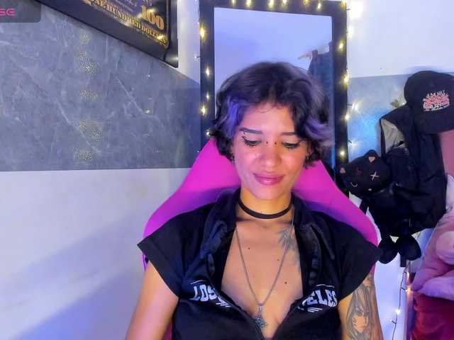 marley-luna live cam on BongaCams