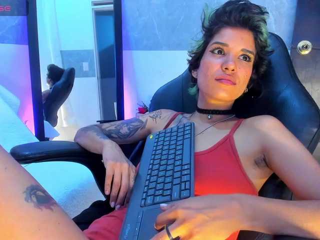 marley-luna live cam on UnifiedCams