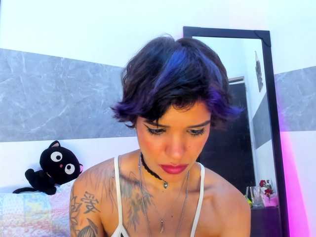 marley-luna live cam on BongaCams