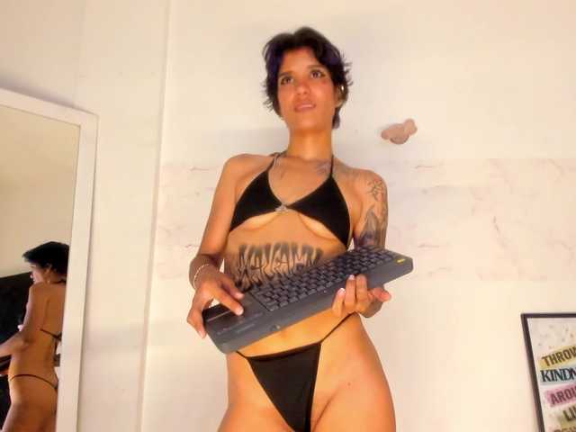 marley-luna live cam on BongaCams