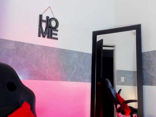marley-luna live cam on BongaCams