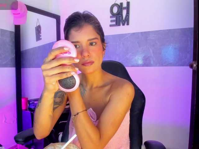 marley-luna live cam on BongaCams
