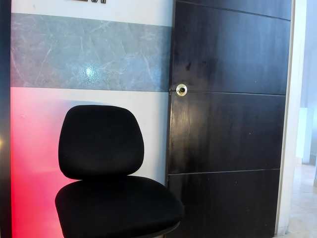 marley-luna live cam on BongaCams