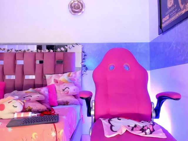 marley-luna live cam on BongaCams