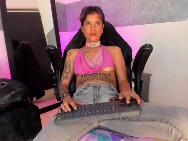marley-luna webcam