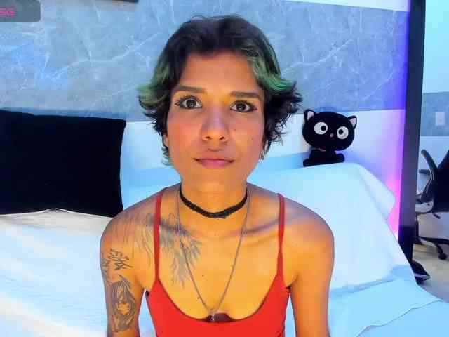 Modella: marley-luna