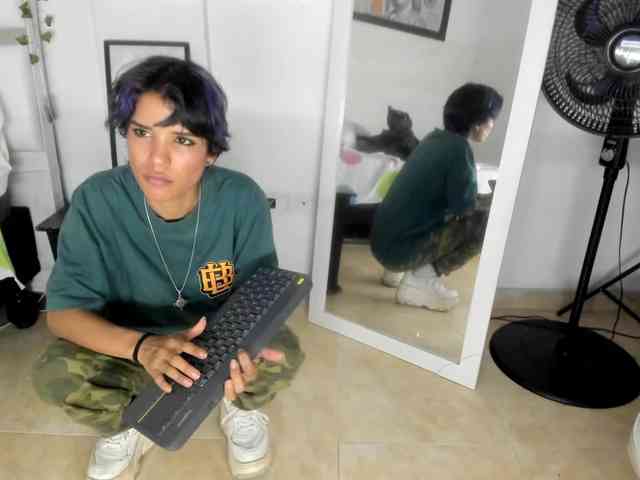 marley-luna webcam