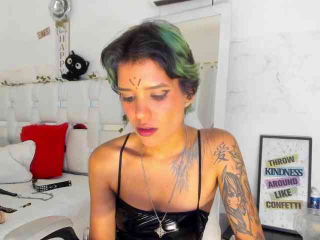 marley-luna webcam