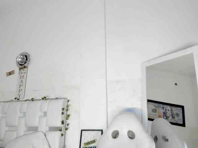 marley-luna webcam
