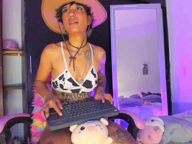 marley-luna webcam