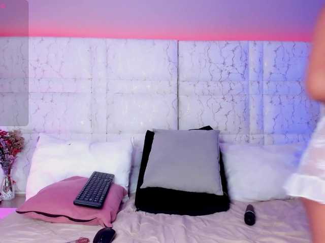 Neereth live cam on BongaCams