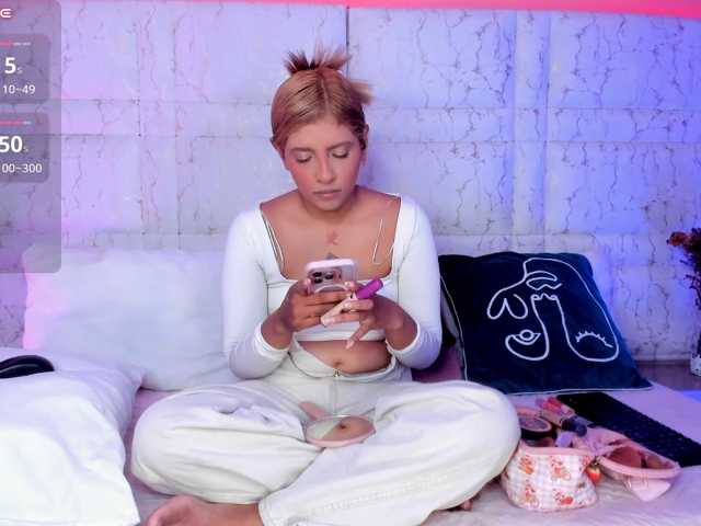 Neereth live cam on BongaCams