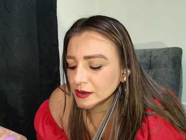 IsabellaaGarcia live cam on BongaCams