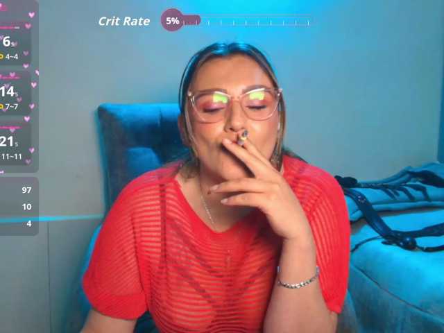 le modèle Isabellaagarcia est en webcam porno dans un show sur le site bongacams, il possède les tags suivants: Latino/Hispanic,Brunette,Shaved