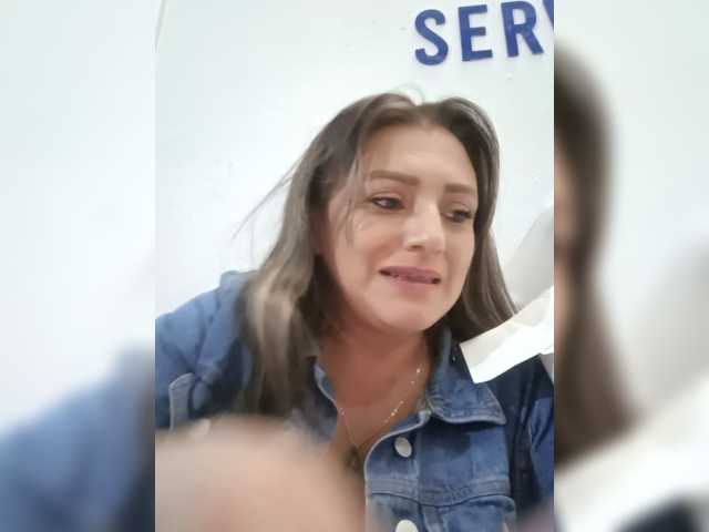 Isabellaagarcia live cam preview