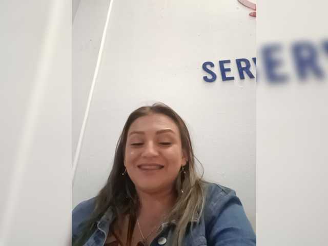 Isabellaagarcia live cam preview
