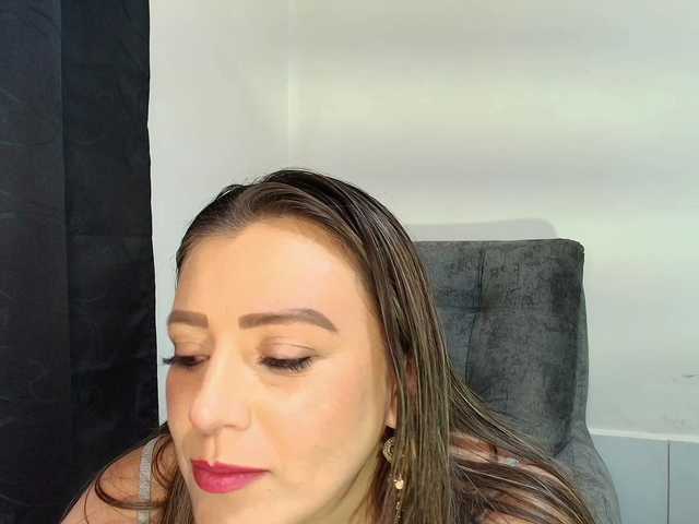 Isabellaagarcia live webcam show