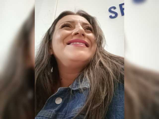 Isabellaagarcia live cam preview