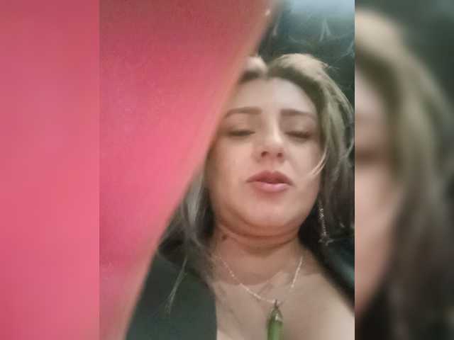 IsabellaaGarcia live cam on BongaCams