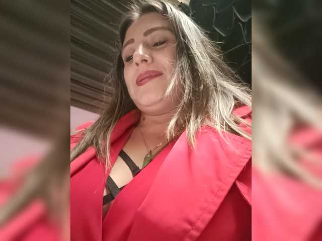 IsabellaaGarcia live cam on BongaCams