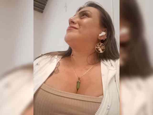 IsabellaaGarcia IsabellaaGarcia