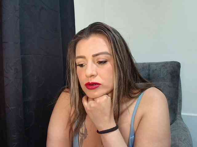 IsabellaaGarcia IsabellaaGarcia