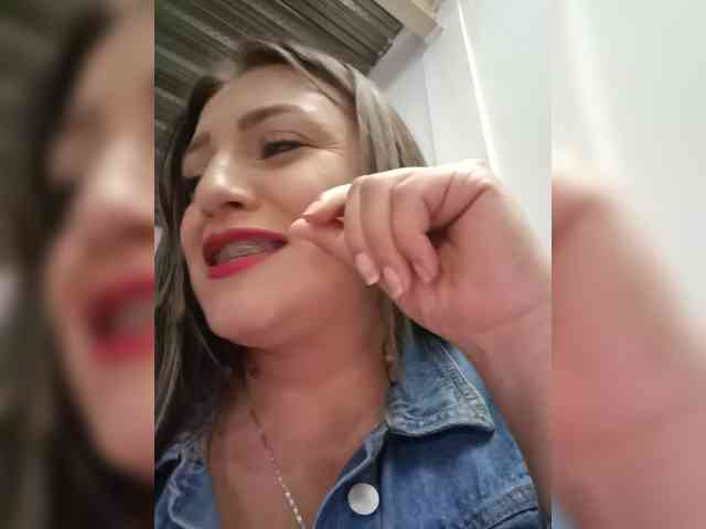 Isabellaagarcia webcam