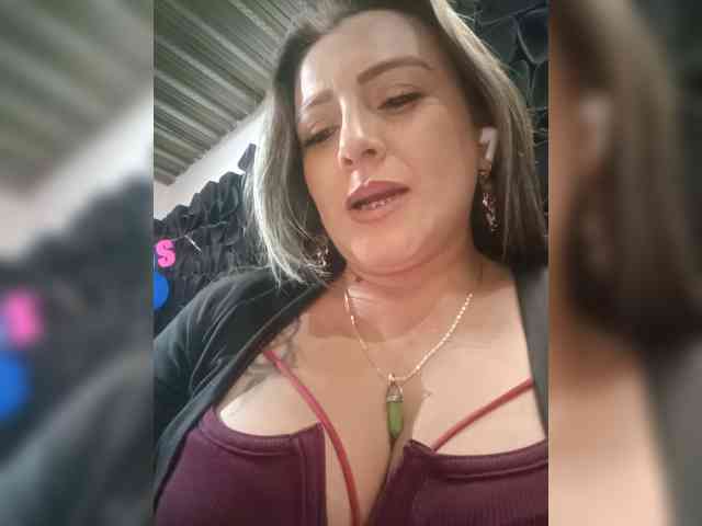 IsabellaaGarcia IsabellaaGarcia