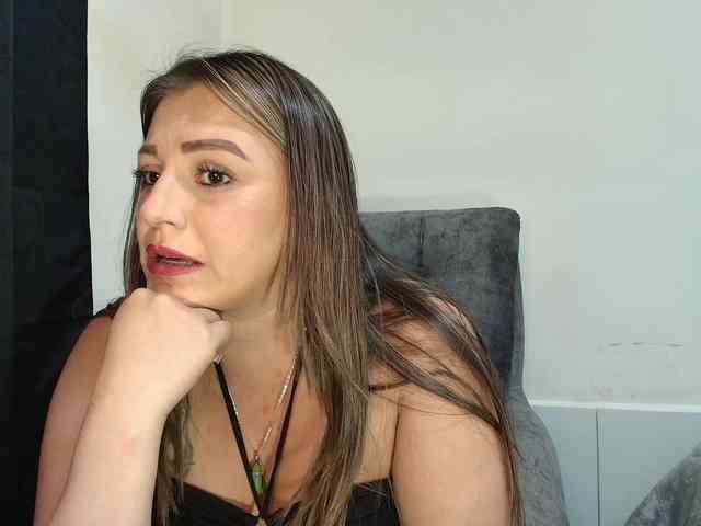IsabellaaGarcia IsabellaaGarcia