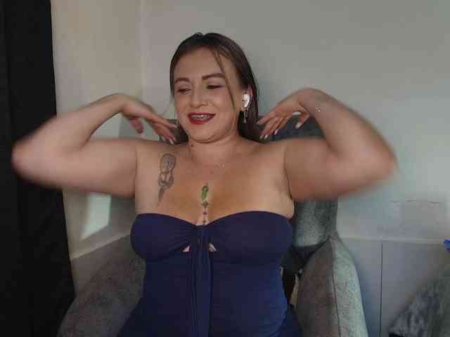 Model: Isabellaagarcia