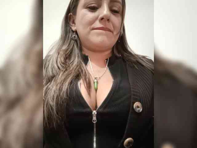 IsabellaaGarcia IsabellaaGarcia