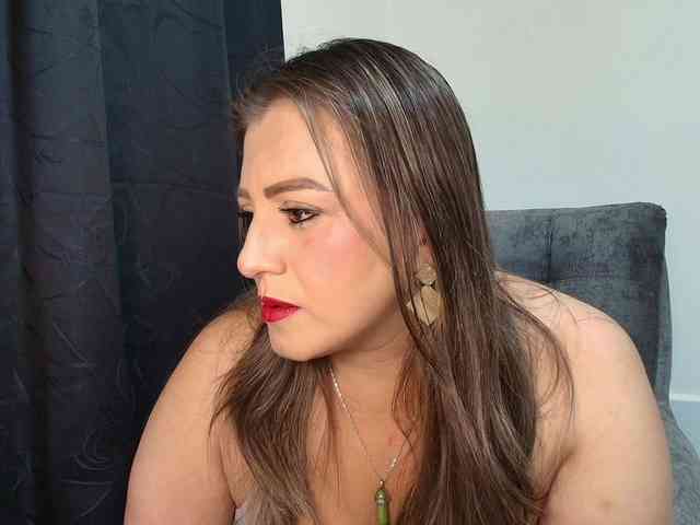 IsabellaaGarcia IsabellaaGarcia