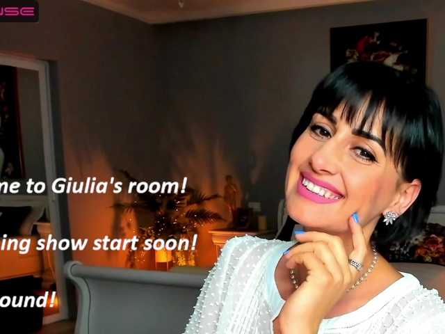 MissGiulia live cam on BongaCams