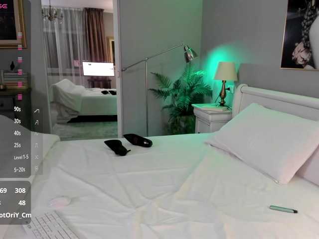 MissGiulia's BongaCams show and profile