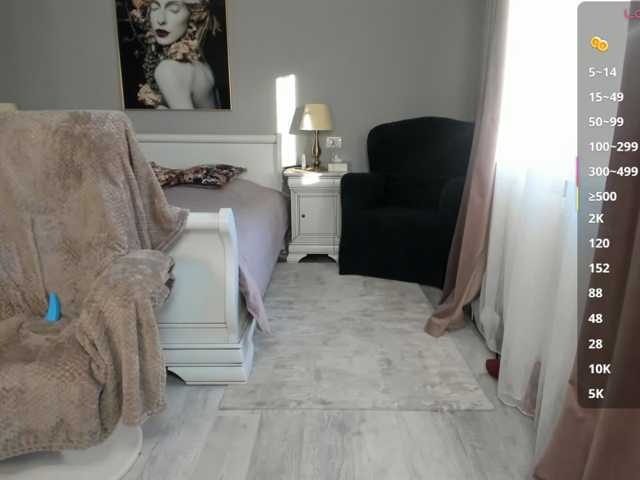 Miss_Giulia live cam preview