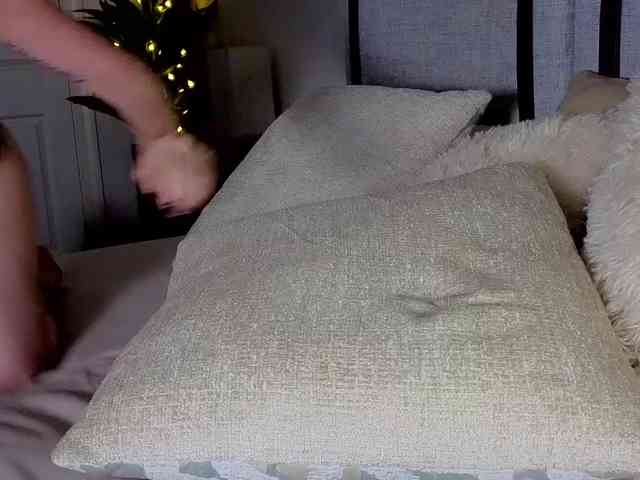 KellyJoRae webcam