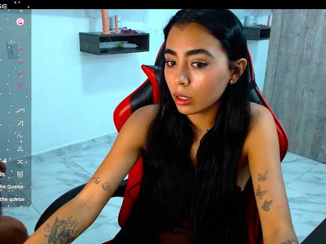 Wild-RoomXxX live cam on BongaCams
