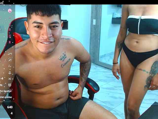 Wild_RoomXxX webcam