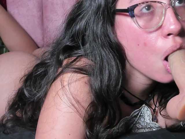 CoralineSanchez live cam on BongaCams