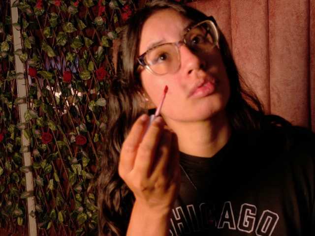 CoralineSanchez live cam on BongaCams