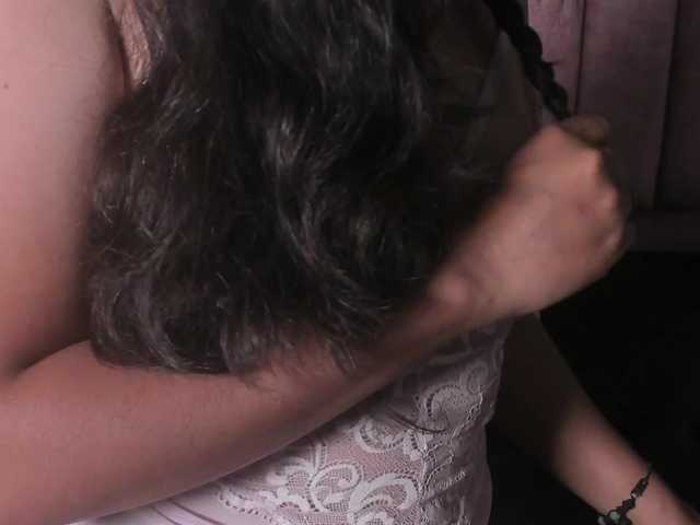 CoralineSanchez live cam on BongaCams