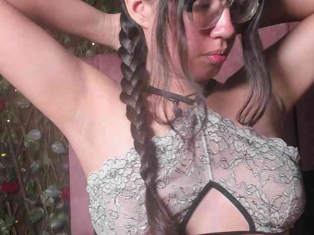 CoralineSanchez webcam